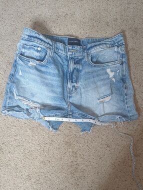 Lucky Brand Light Wash Distressed Denim Womens Size 8 Raw Hem